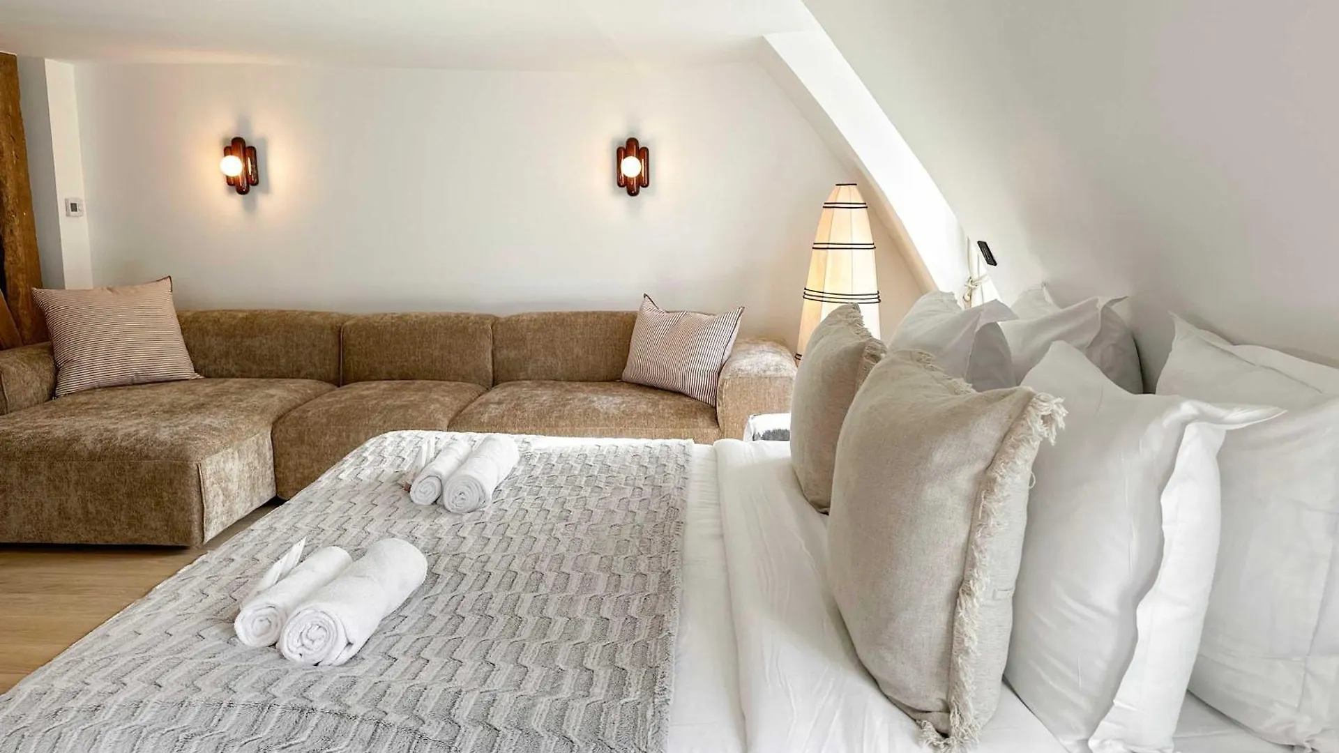 Spacious & Luxurious Apartment Paris