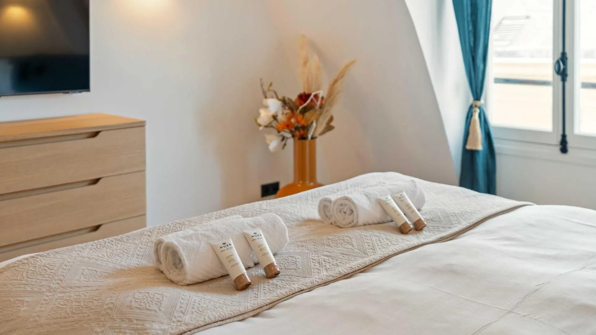 Spacious & Luxurious Apartment Paris