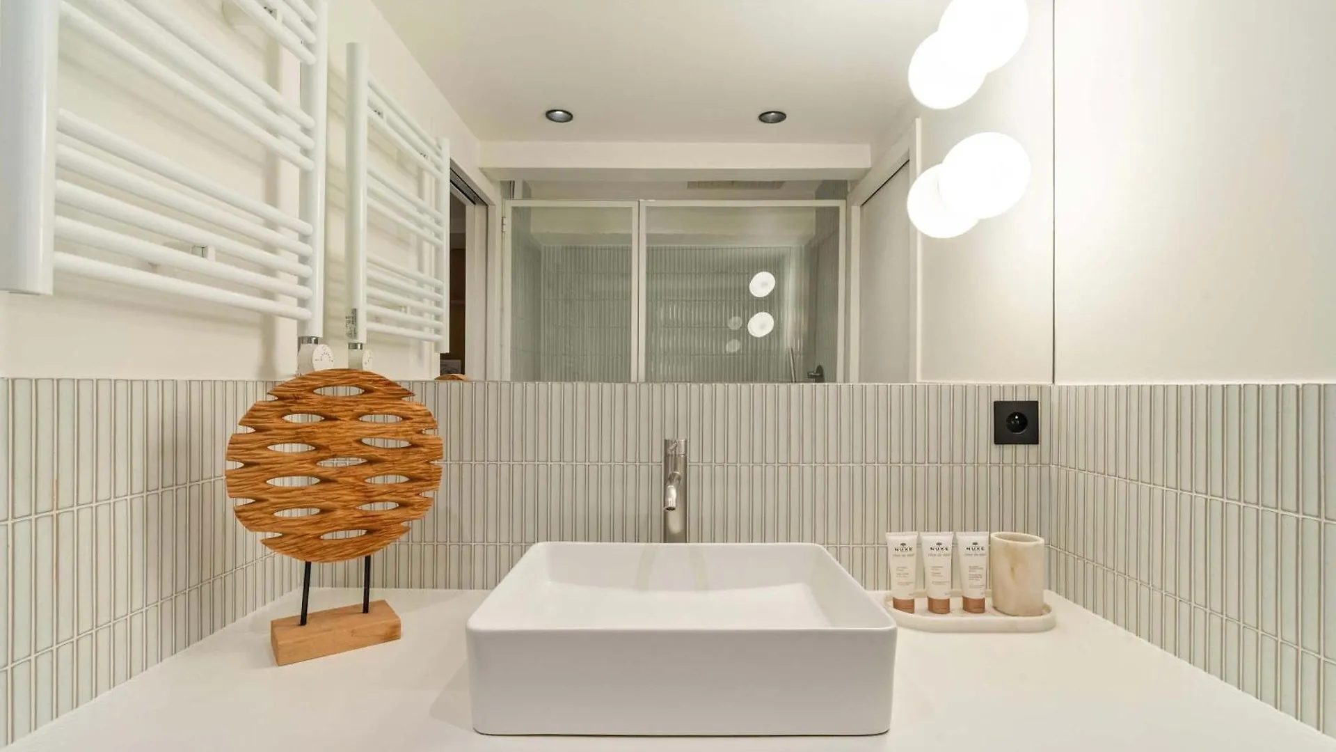 Spacious & Luxurious Apartment Paris