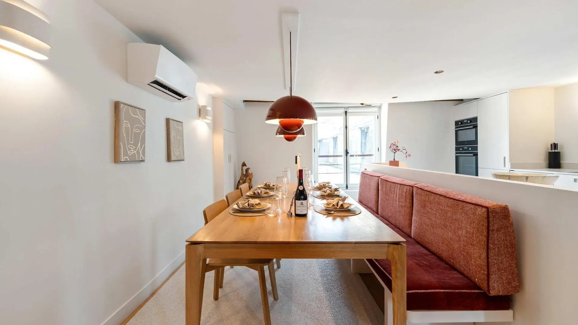 Spacious & Luxurious Apartment Paris France